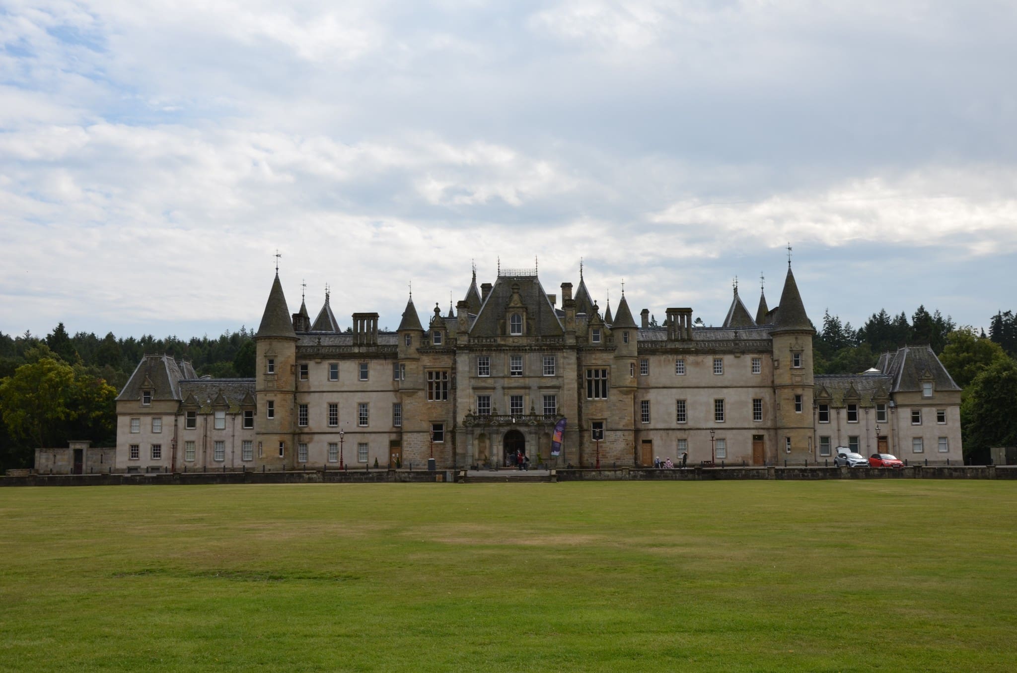 wide shot of a large historic castle in Scotland